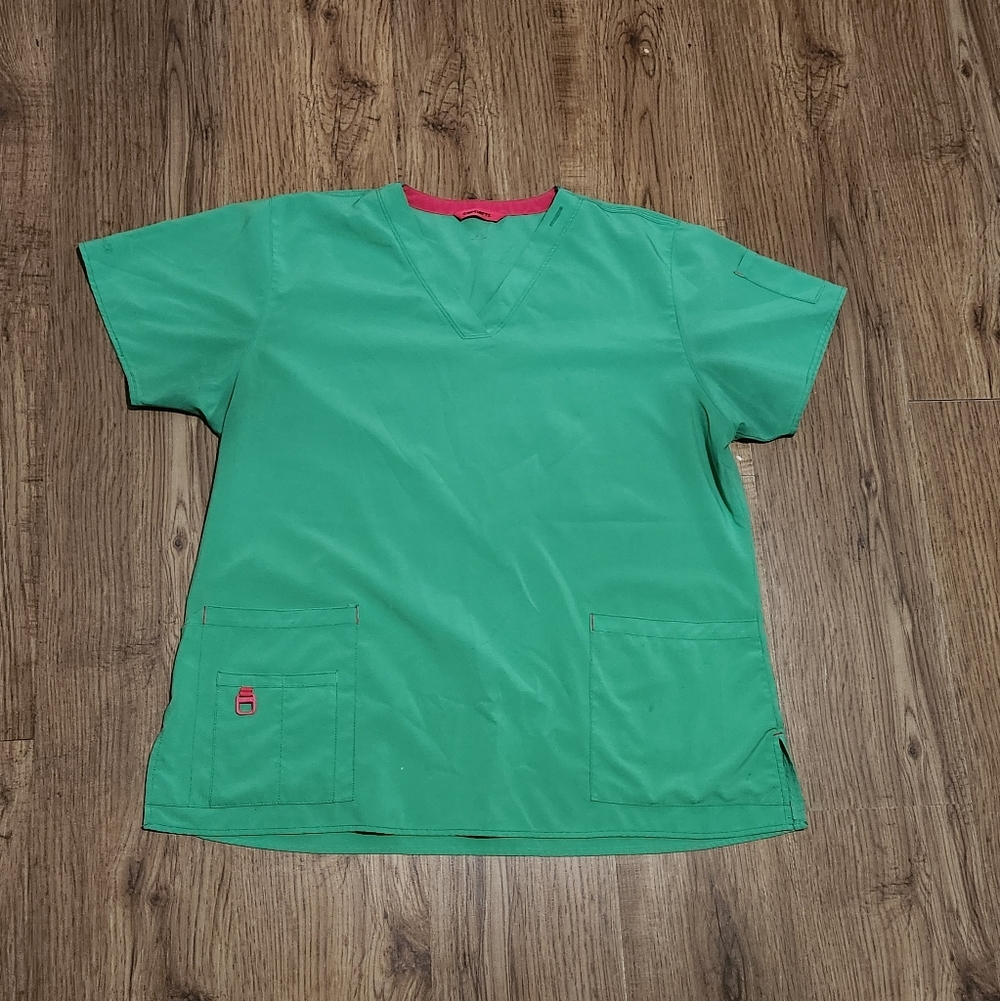 Carhartt Scub Green Tee with Red Details